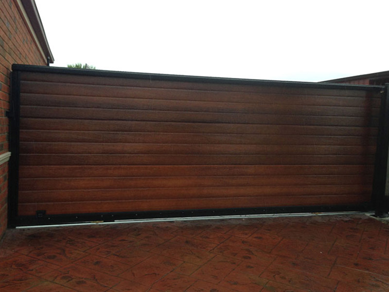 wooden-driveway-gates-melbourne
