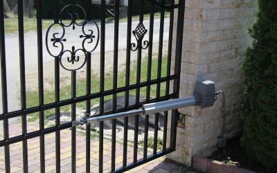 Our Driveway is Tiny: Can We Actually Fit an Automatic Gate?